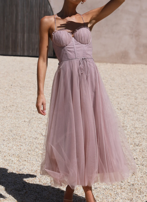 2023-07-2112_54_21-Women_sDressesSolidSleevelessMidiDress.png