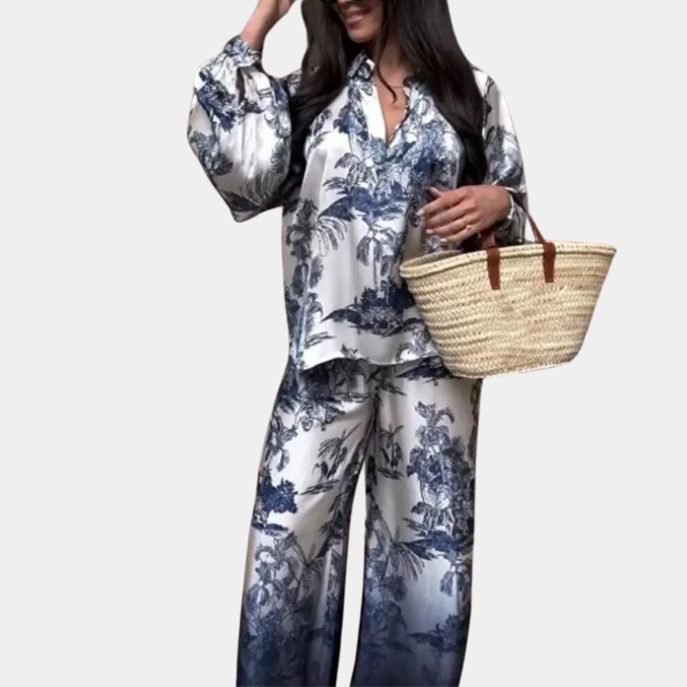 C3323-Dona-blueflower_1.png
