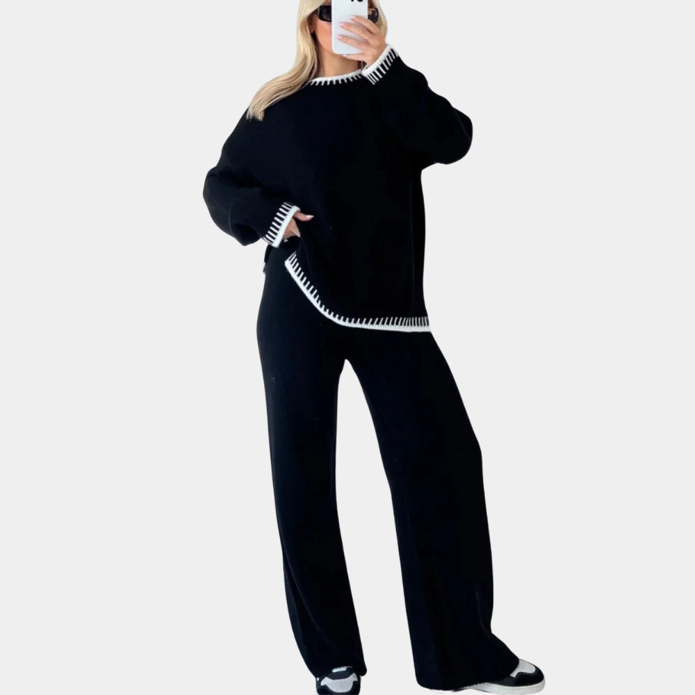 C3327-Eloisa-black.png