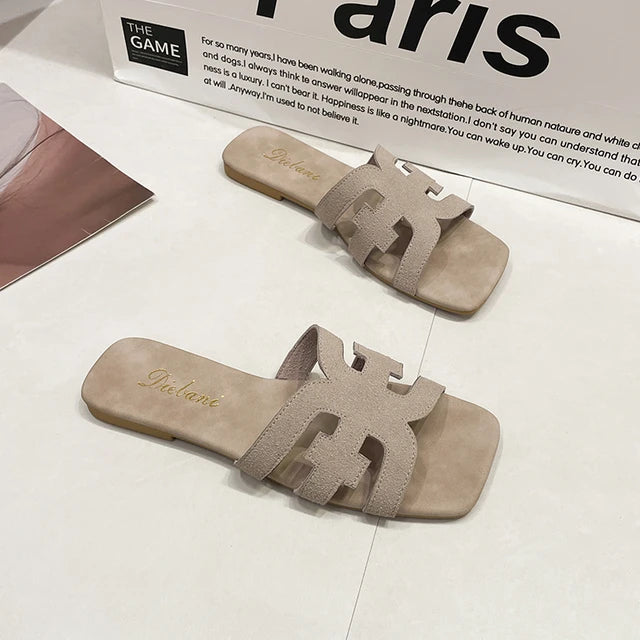 Nwe-Fashion-Nieuwe-Platte-Dames-Sandalen-Luxe-Slippers-Designer-Schoenen-Voor-Dames-Zomer-Damesschoenen-In-2024.jpg_640x640_d1d08e3c-2820-4a99-8a8b-31887210fef7.webp
