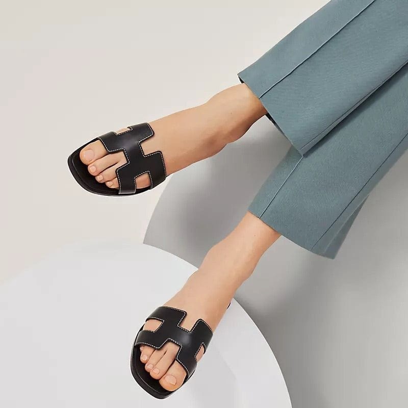 fabletti-uk-h-luxury-flat-sandal-41118982963521_1b096e39-d9f9-4333-8a2b-5d72b15d1282.jpg
