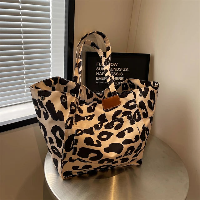 tassen-dames-schoudertas-dames-luxe-disigner-tassen-Oversized-Leopard-Prints-Schoudertassen-Voor-Vrouwen-Vervormbaar-Canvas-Grote.jpg_640x640_c4506fc4-81a8-4b28-b429-68247a2466d4.webp